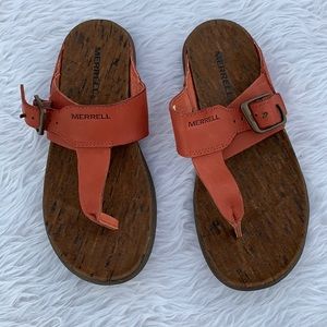 MERRELL LEATHER THONG SANDALS